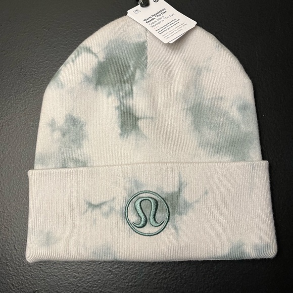 NWT Lululemon Warm Revelation Beanie 
Tie Dye Size L/XL unisex $58 - Picture 1 of 5